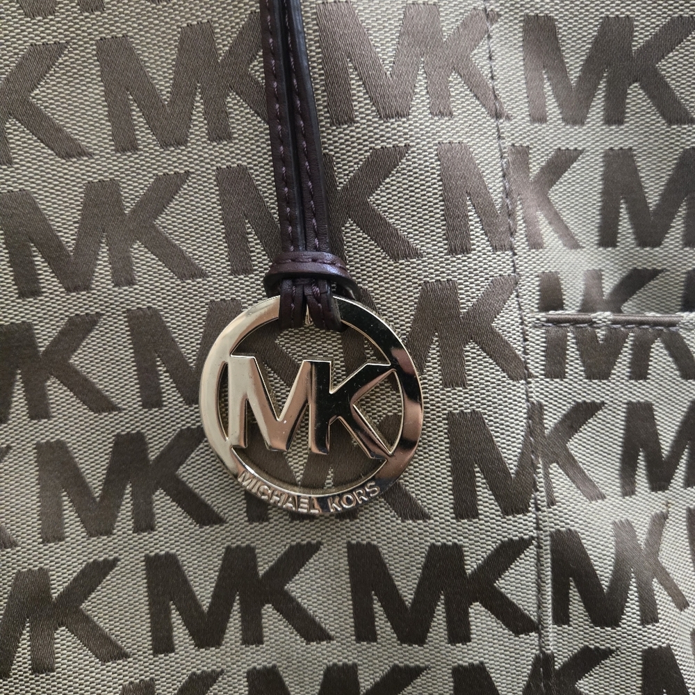 Michael Kors Brown Signature Jet Set Tote Shoulder Bag - Picture 4 of 6